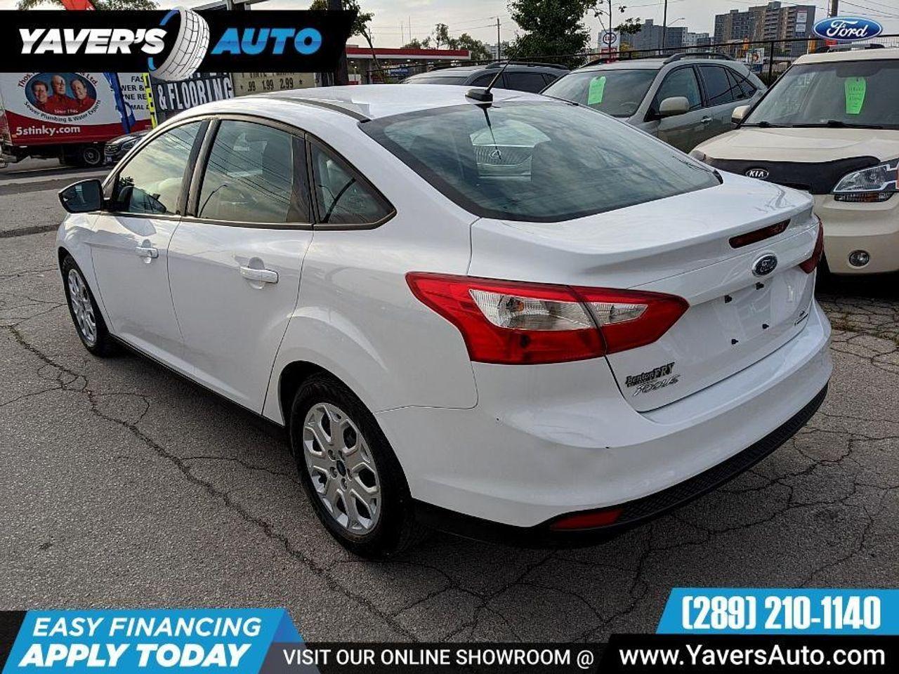 2014 Ford Focus SE-3