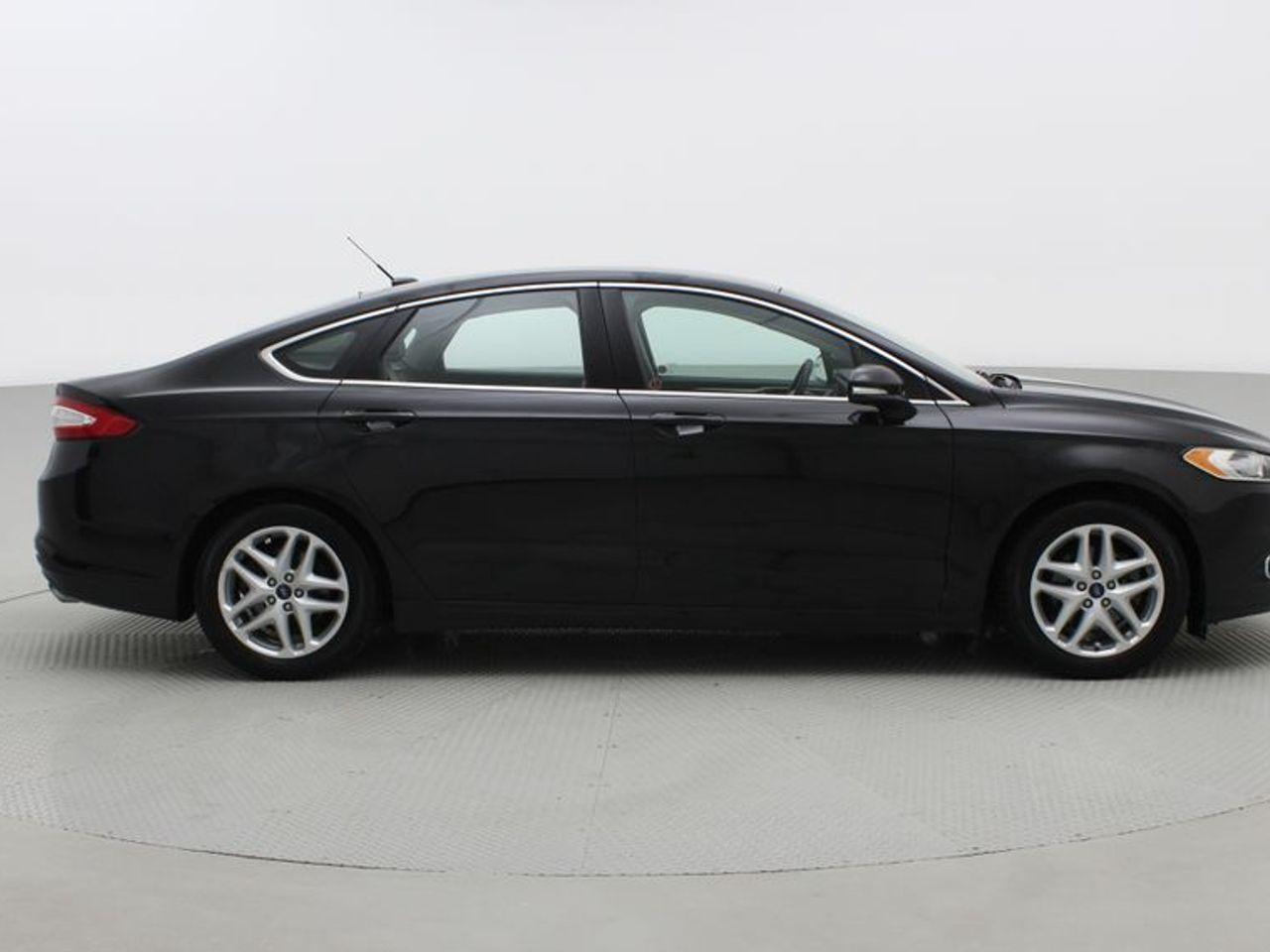 2014 Ford Fusion SE-4