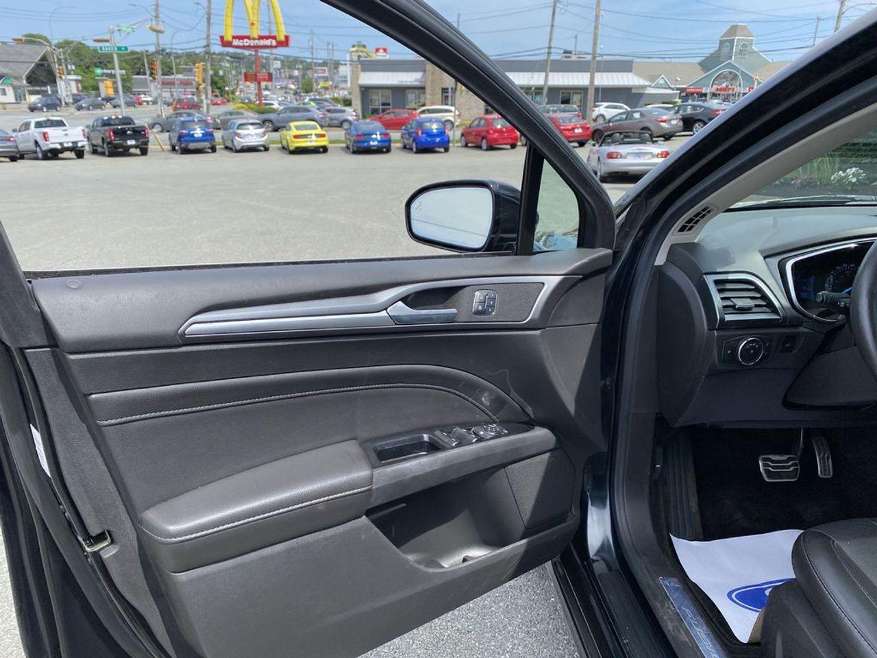 2014 Ford Fusion Titanium-3