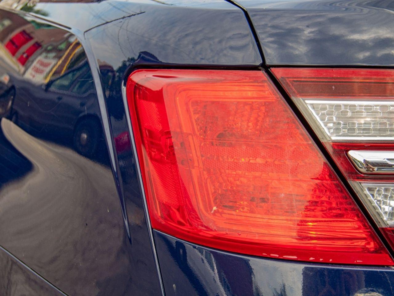 2014 Ford Taurus -4