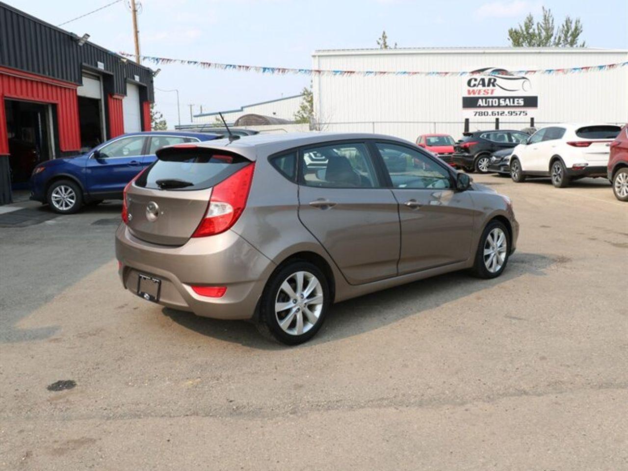 2014 Hyundai Accent SE-2