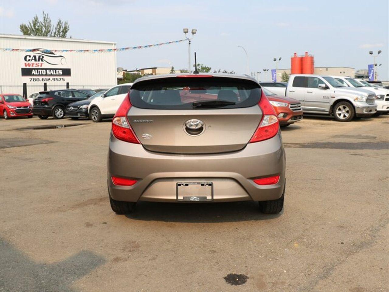 2014 Hyundai Accent SE-3
