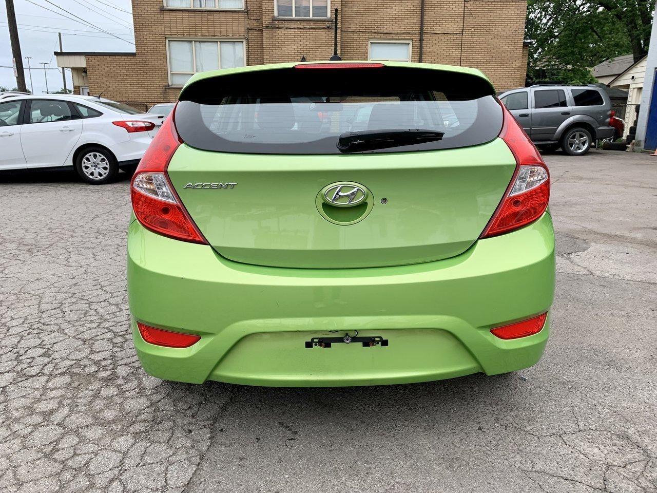 2014 Hyundai Accent SE-3