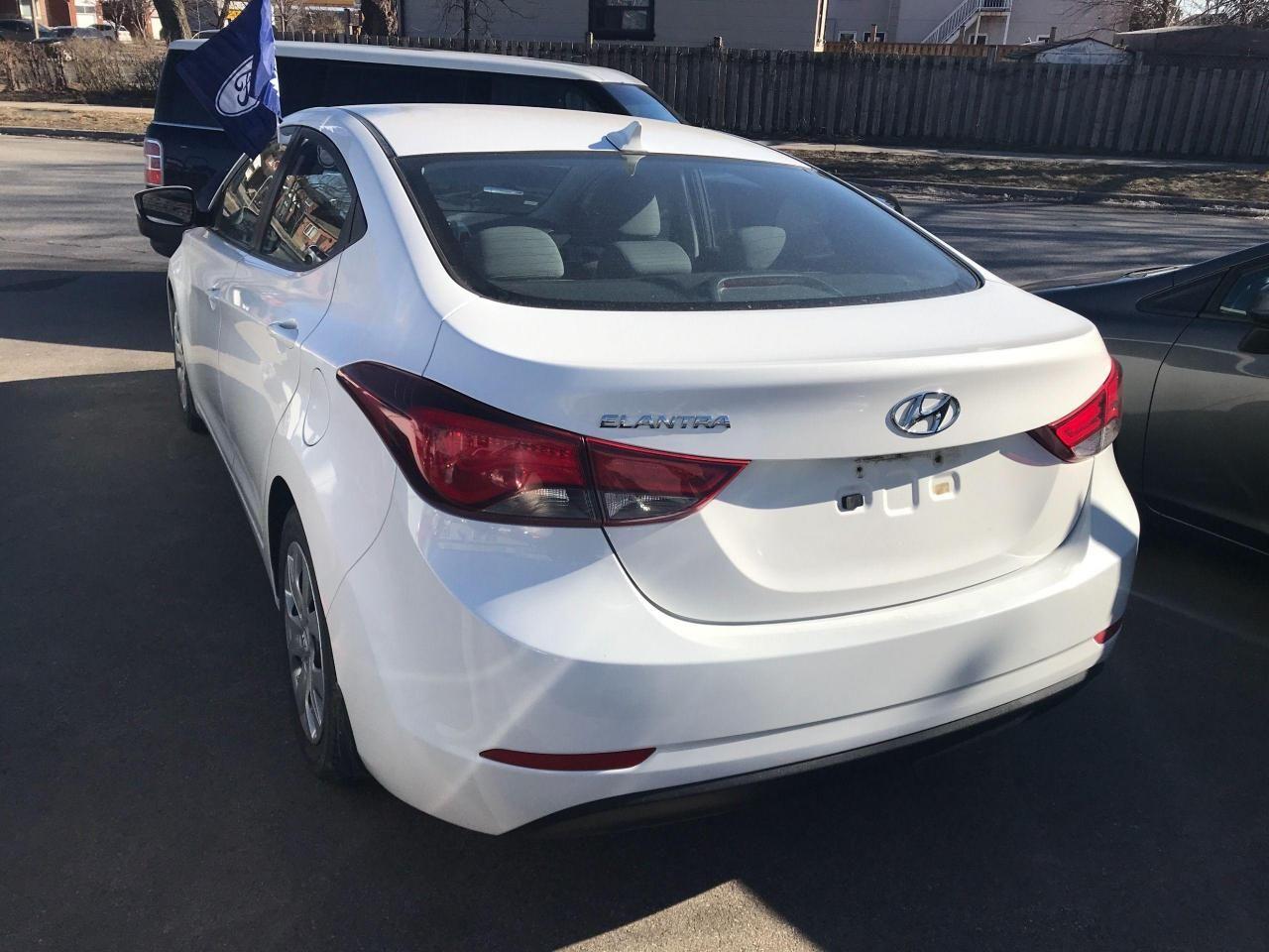 2014 Hyundai Elantra GL-2