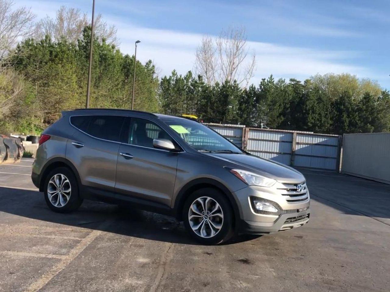 2014 Hyundai Santa Fe -1