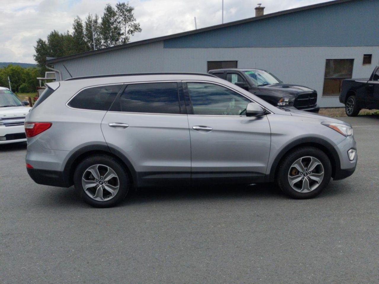 2014 Hyundai Santa Fe -2
