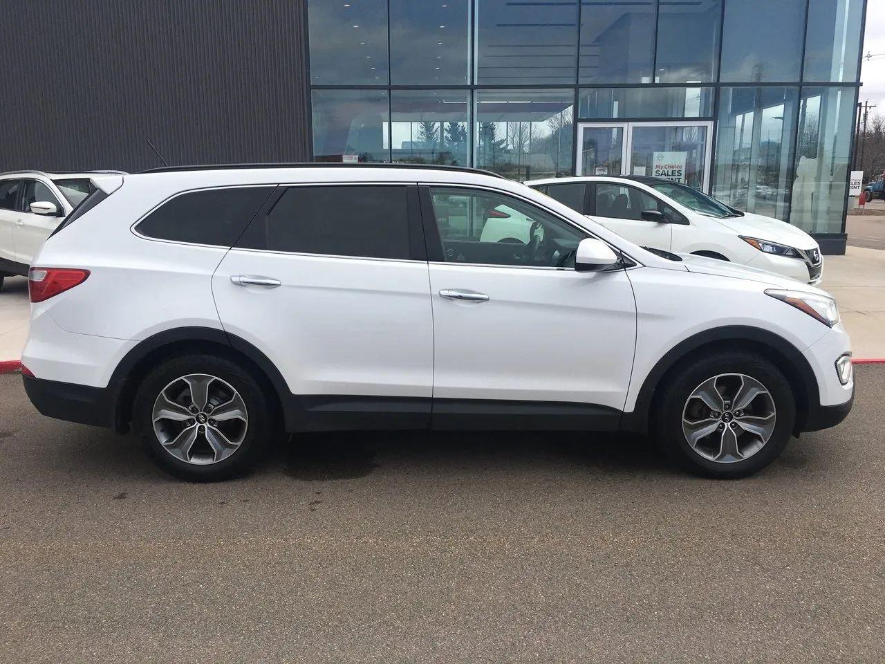 2014 Hyundai Santa Fe -1