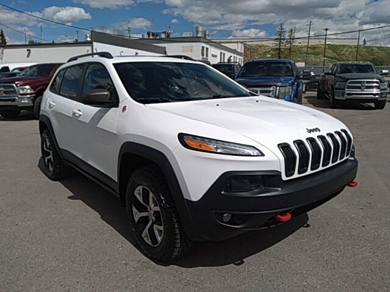 2014 Jeep Cherokee Trailhawk-2
