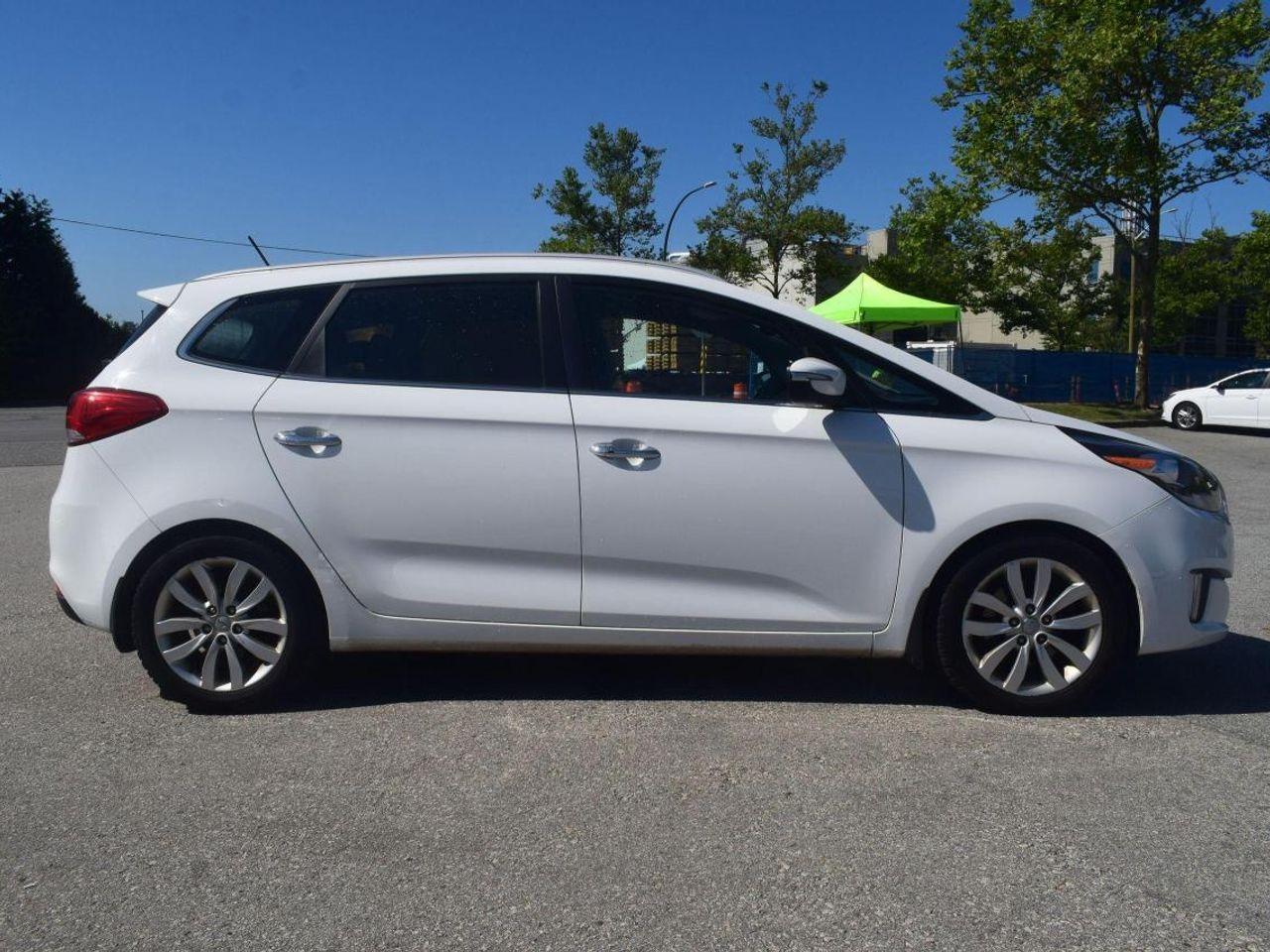 2014 Kia Rondo EX-4