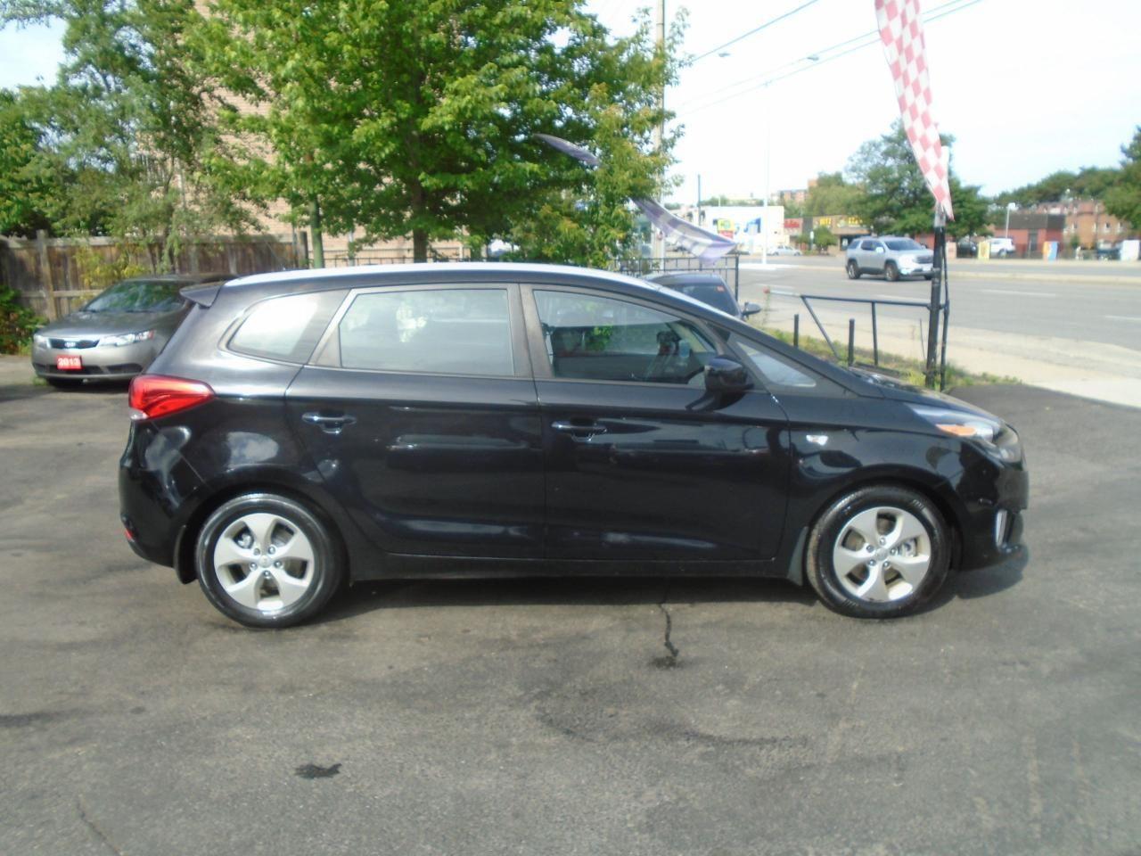 2014 Kia Rondo FX-4