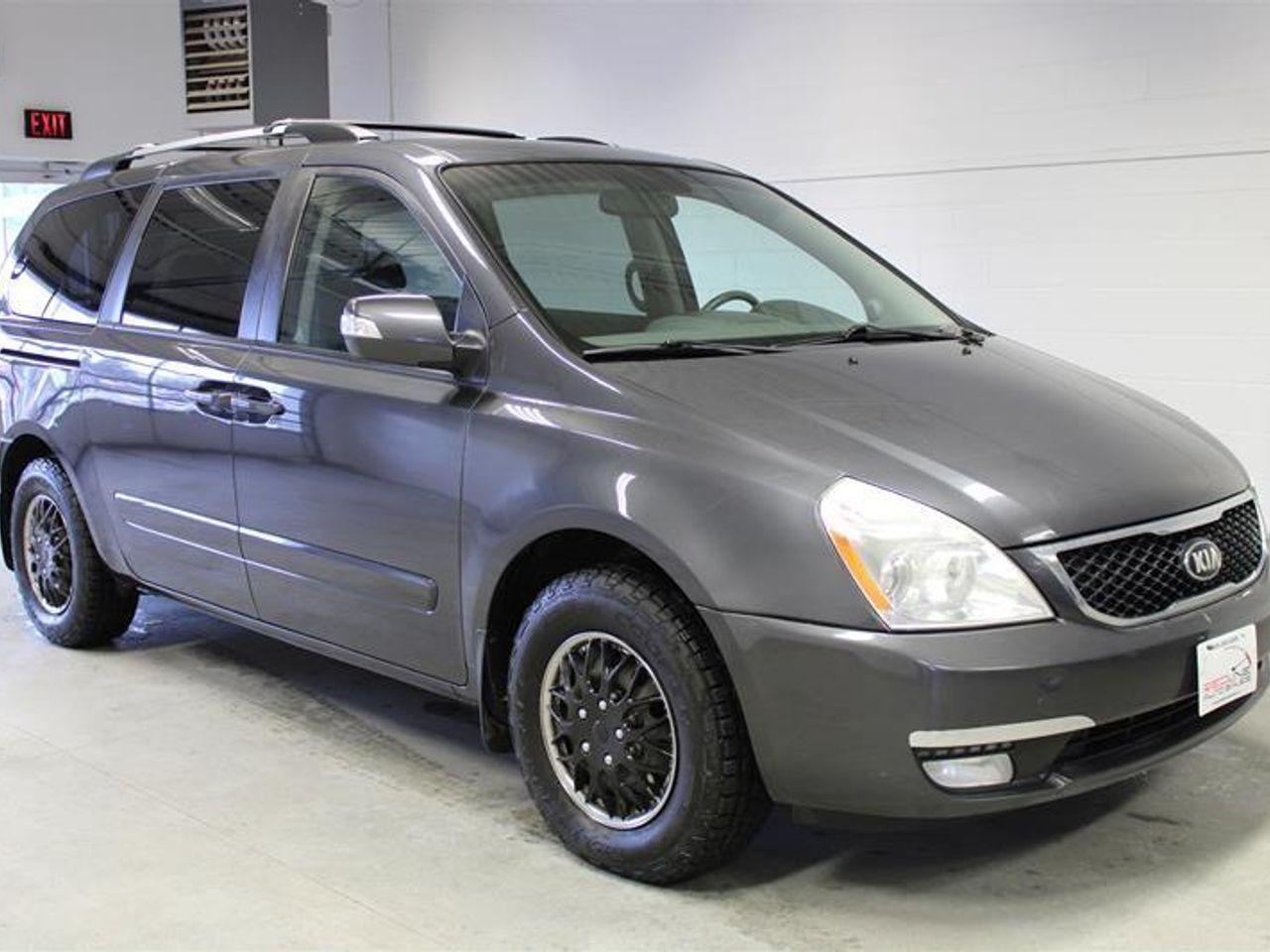 2014 Kia Sedona LX-1