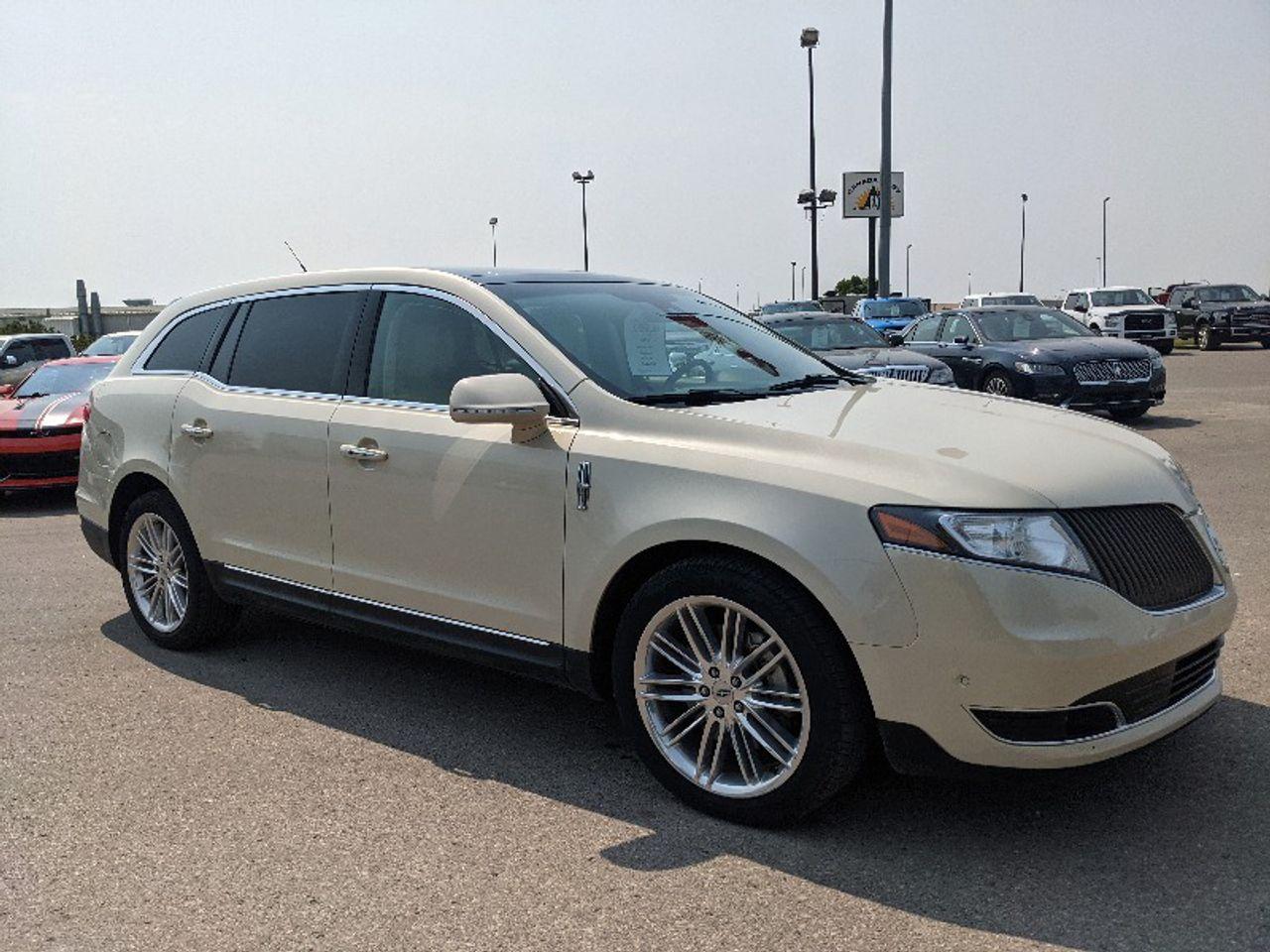 2014 Lincoln MKT Base-3