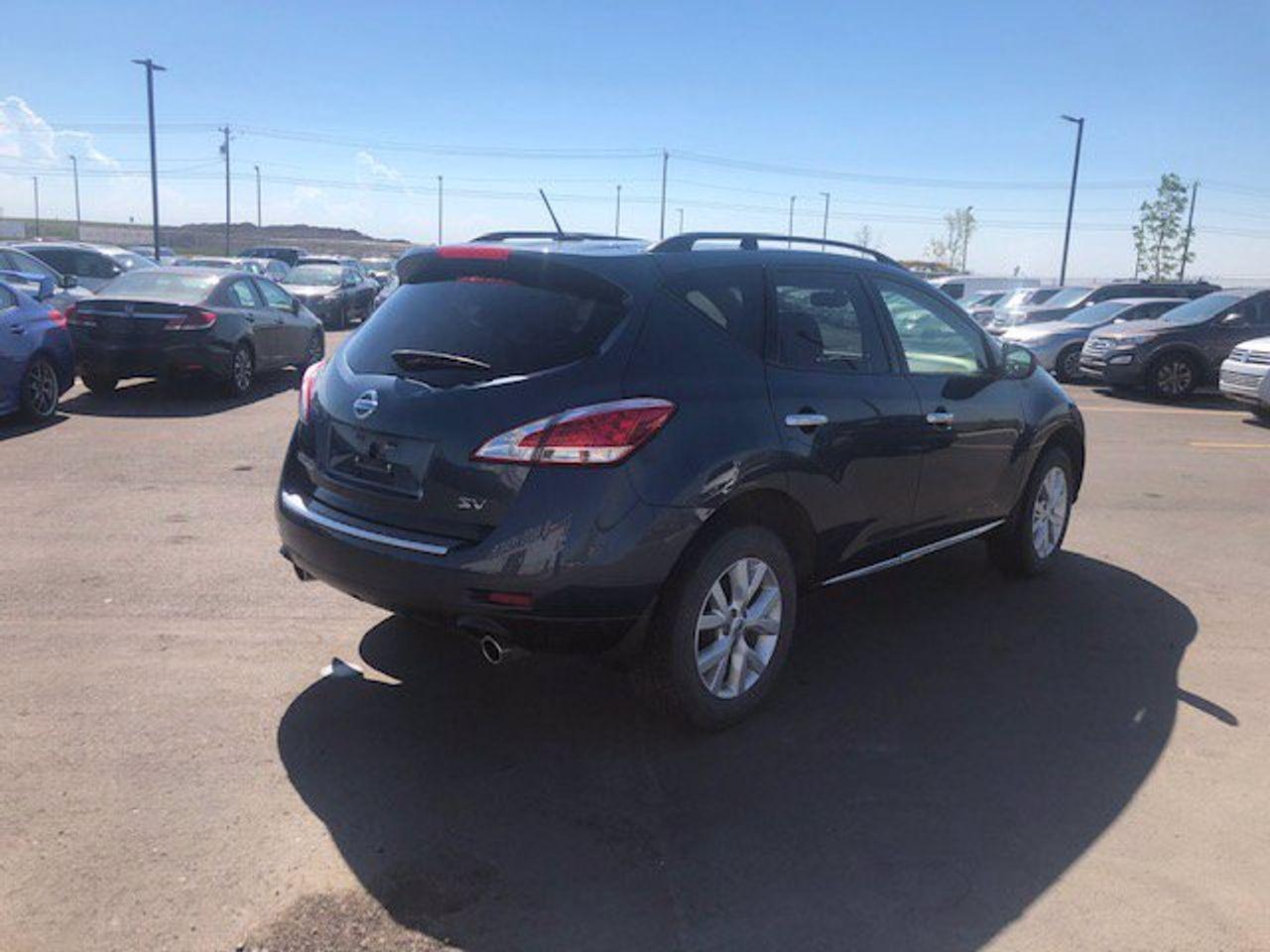 2014 Nissan Murano LE-4