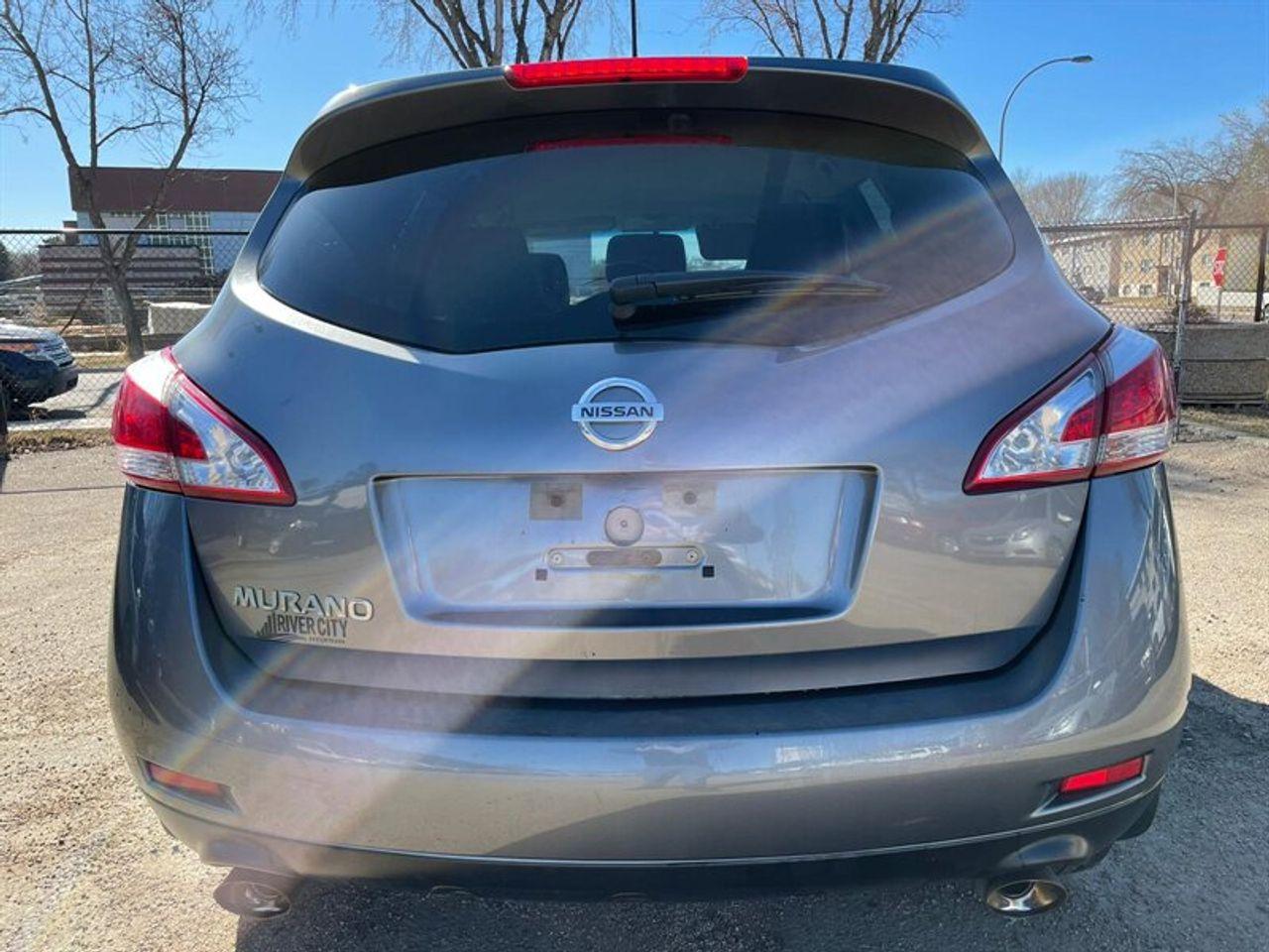 2014 Nissan Murano LE-4