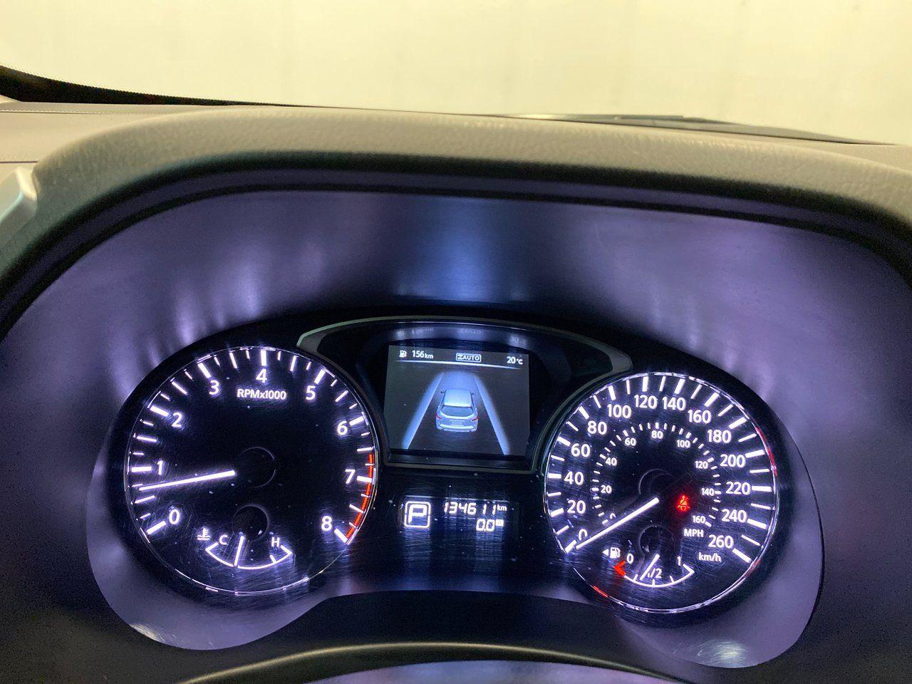 2014 Nissan Pathfinder Platinum-2