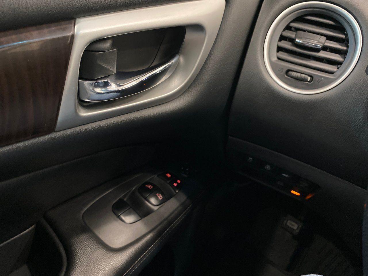 2014 Nissan Pathfinder Platinum-3