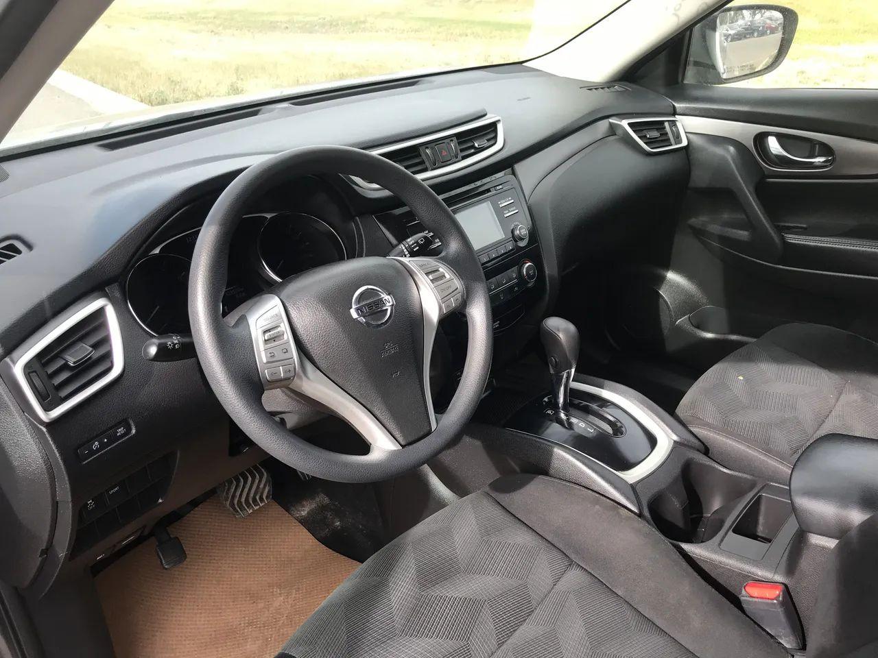 2014 Nissan Rogue SV-4