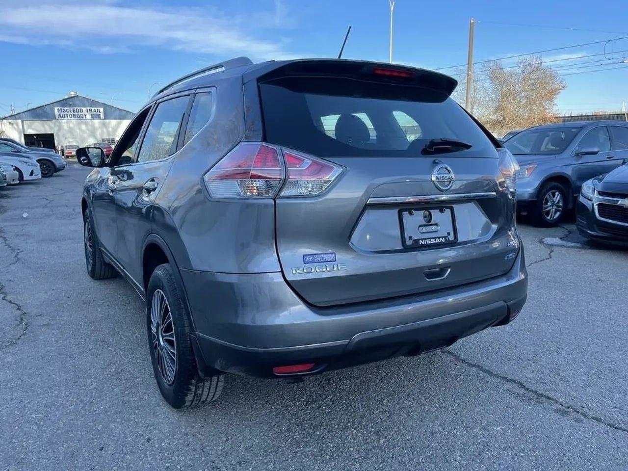 2014 Nissan Rogue SV-4