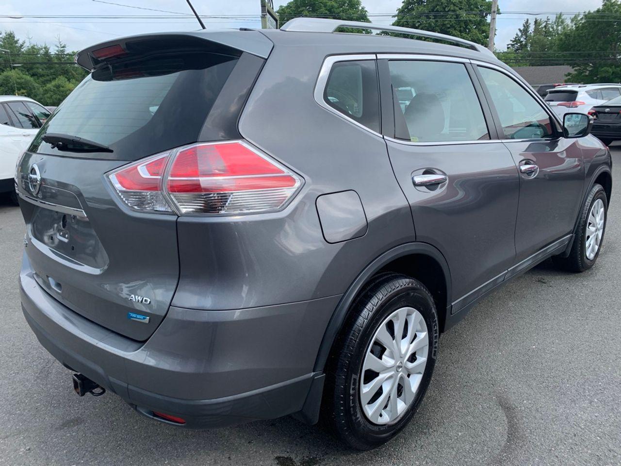 2014 Nissan Rogue SV-4