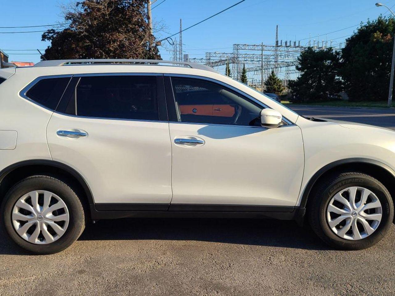 2014 Nissan Rogue SV-4