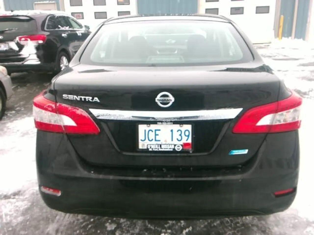 2014 Nissan Sentra S-4