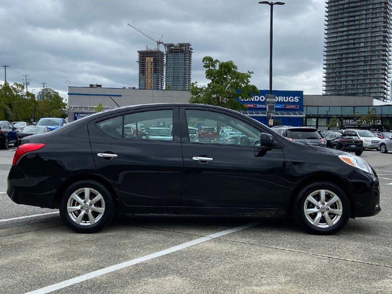 2014 Nissan Versa 1.6 SV-4