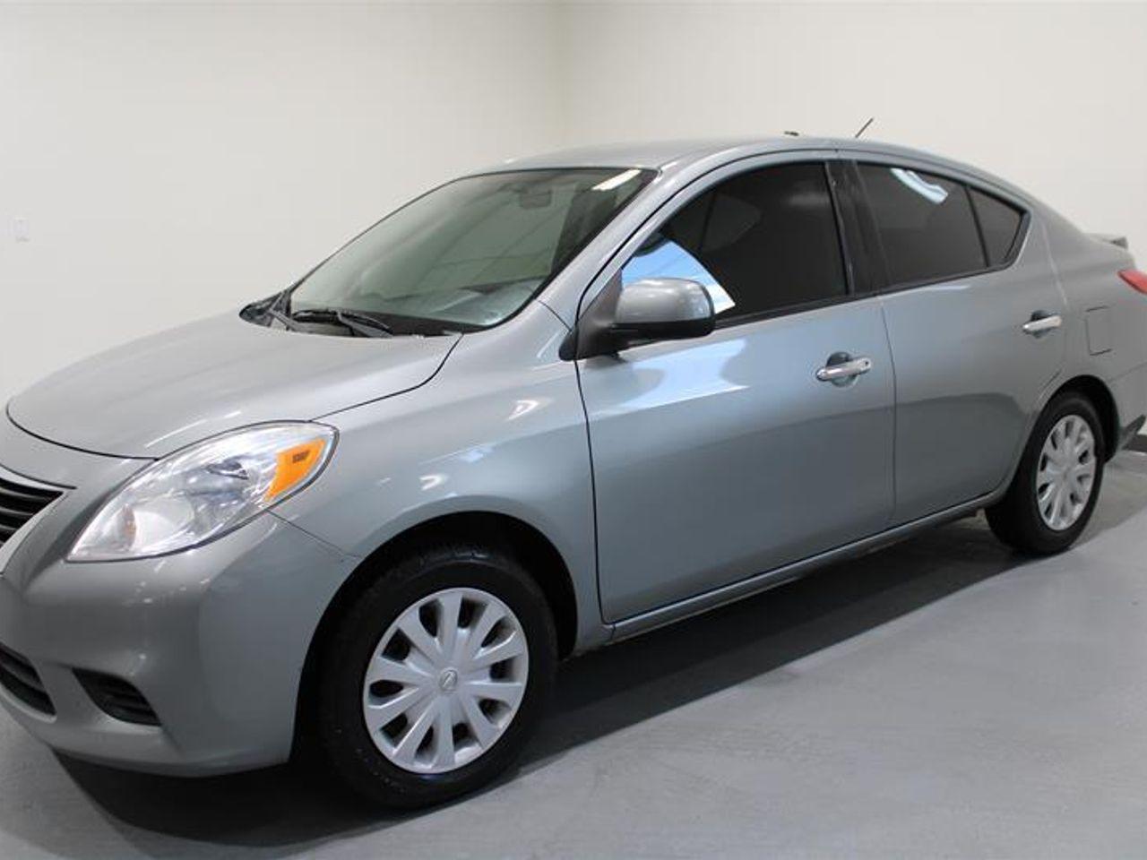 2014 Nissan Versa 1.6 SV-2