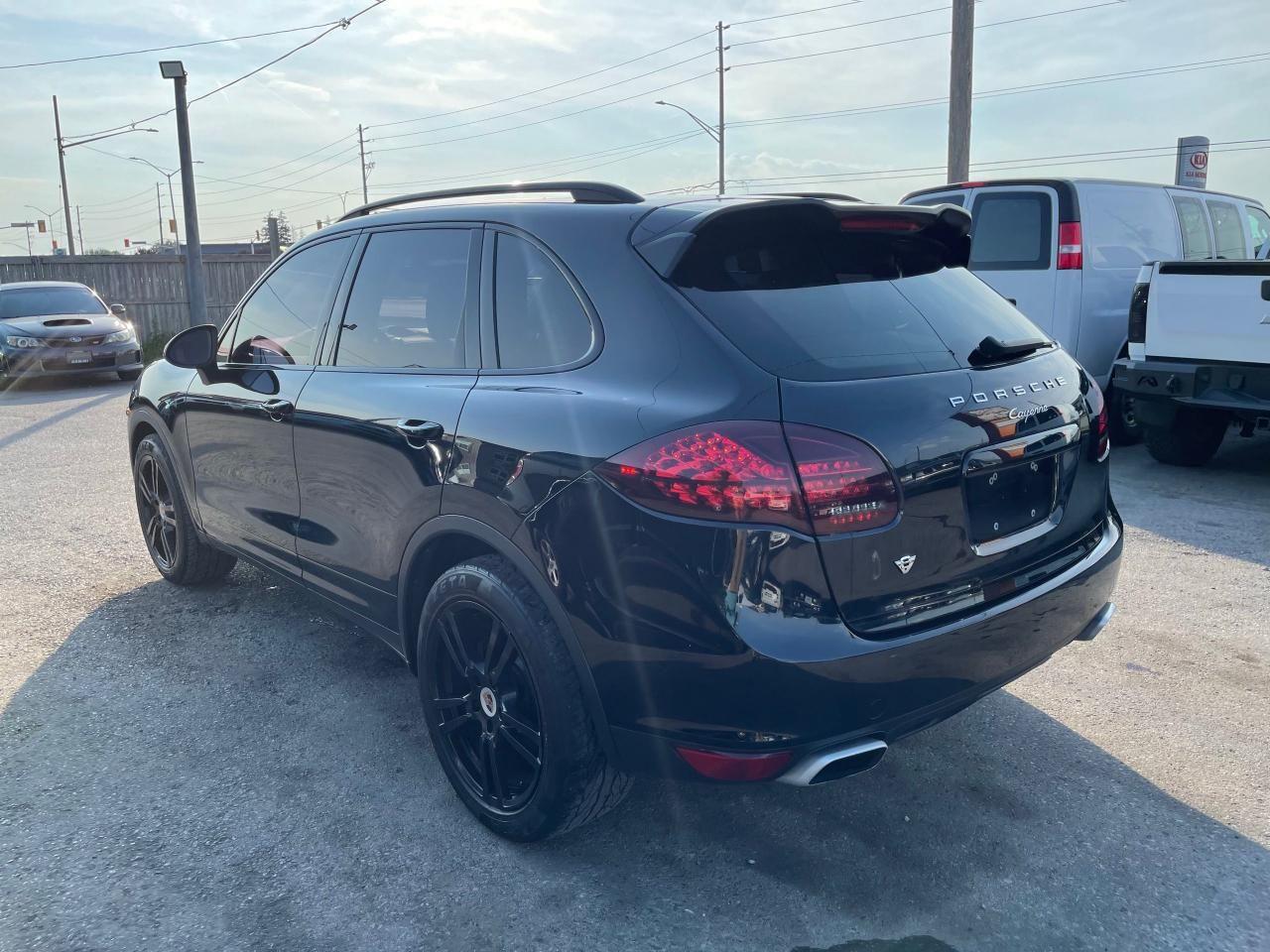 2014 Porsche Cayenne Base-2