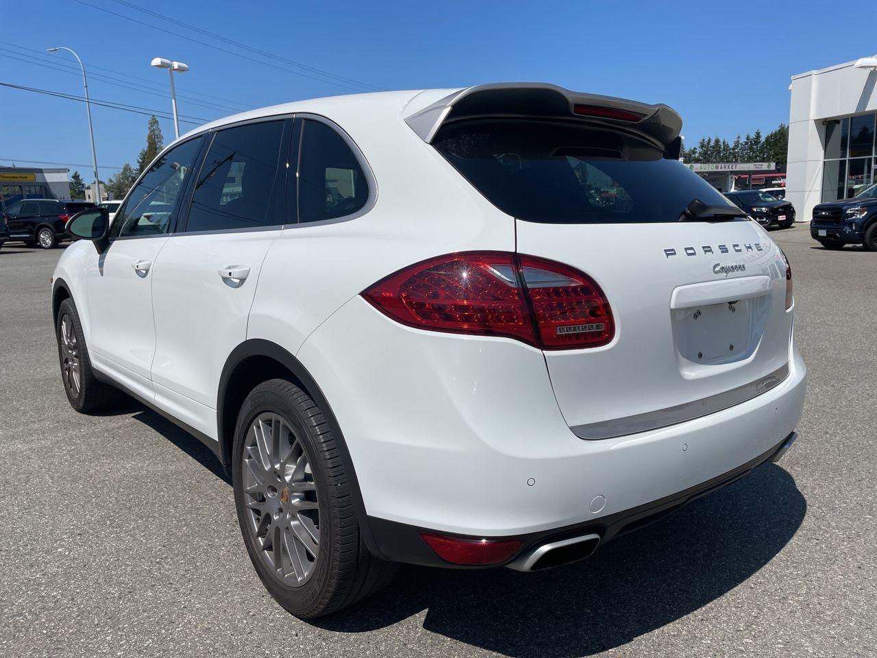 2014 Porsche Cayenne Base-2