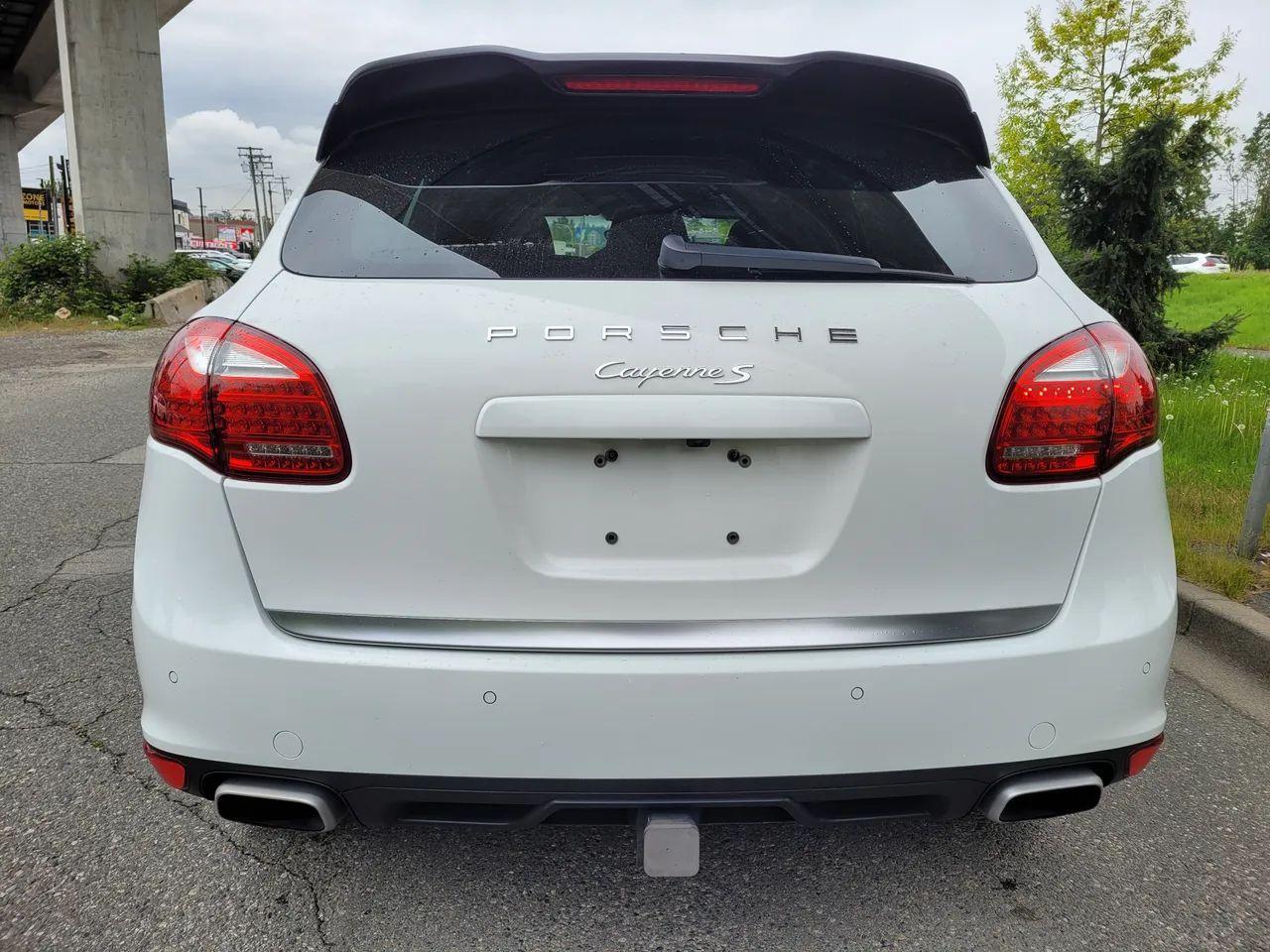 2014 Porsche Cayenne S-3