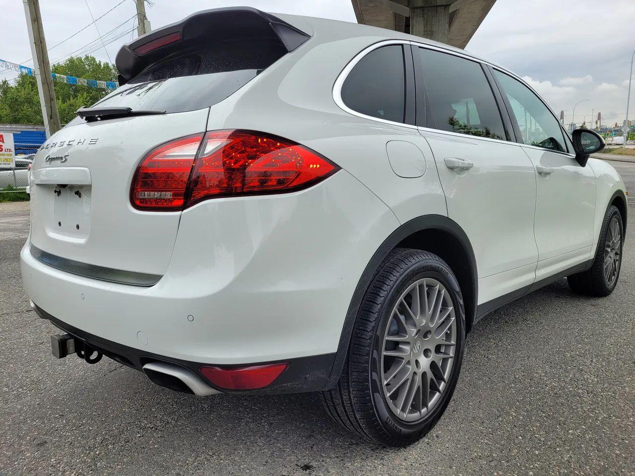 2014 Porsche Cayenne S-4