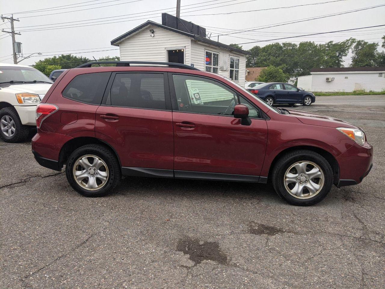 2014 Subaru Forester 2.5i-4