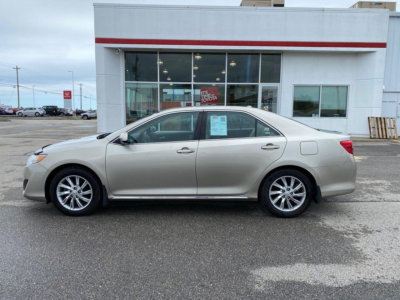 2014 Toyota Camry LE-2