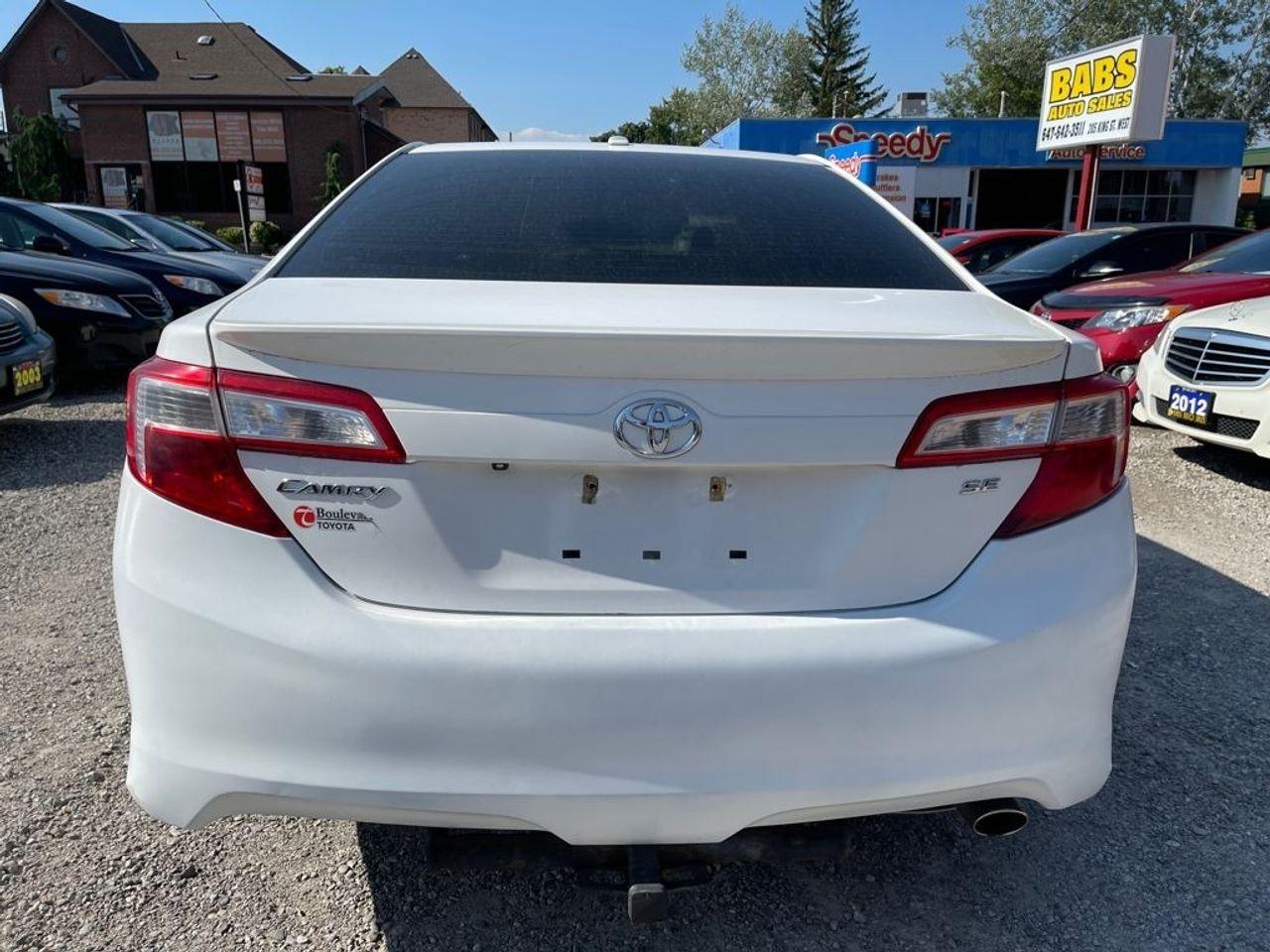 2014 Toyota Camry L-4