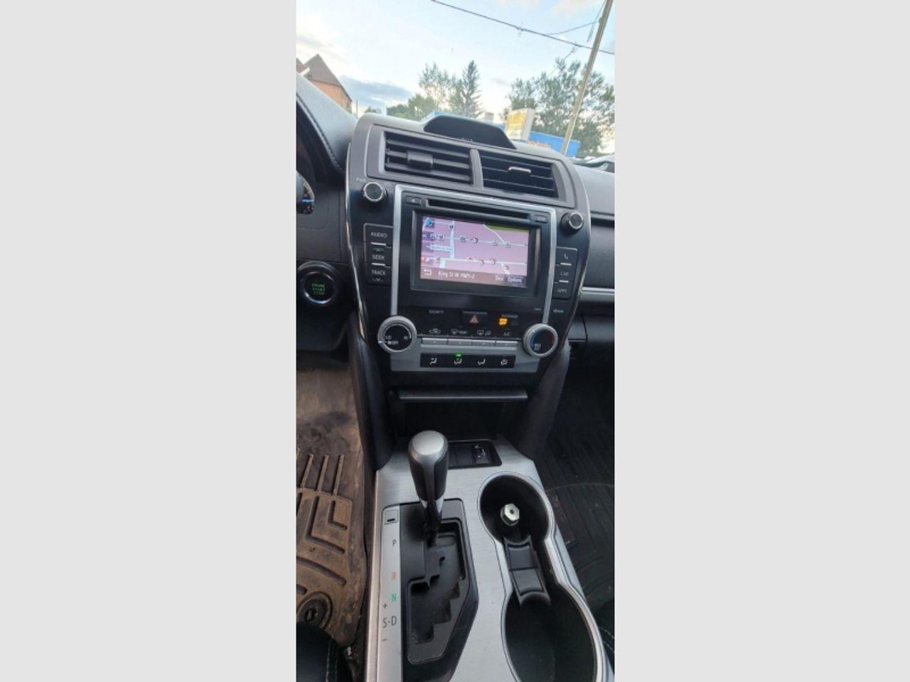 2014 Toyota Camry SE-1