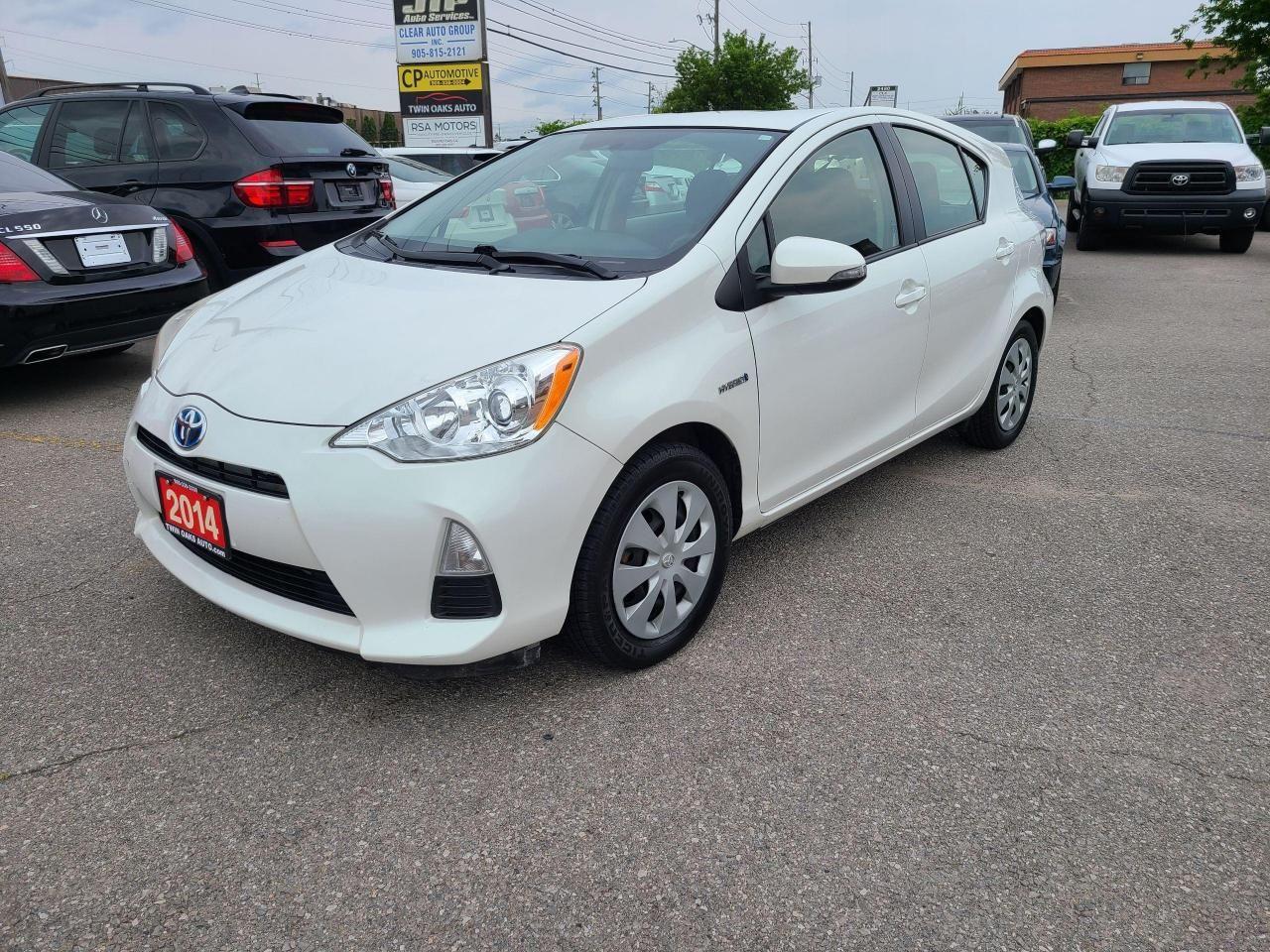2014 Toyota Prius C Two-0