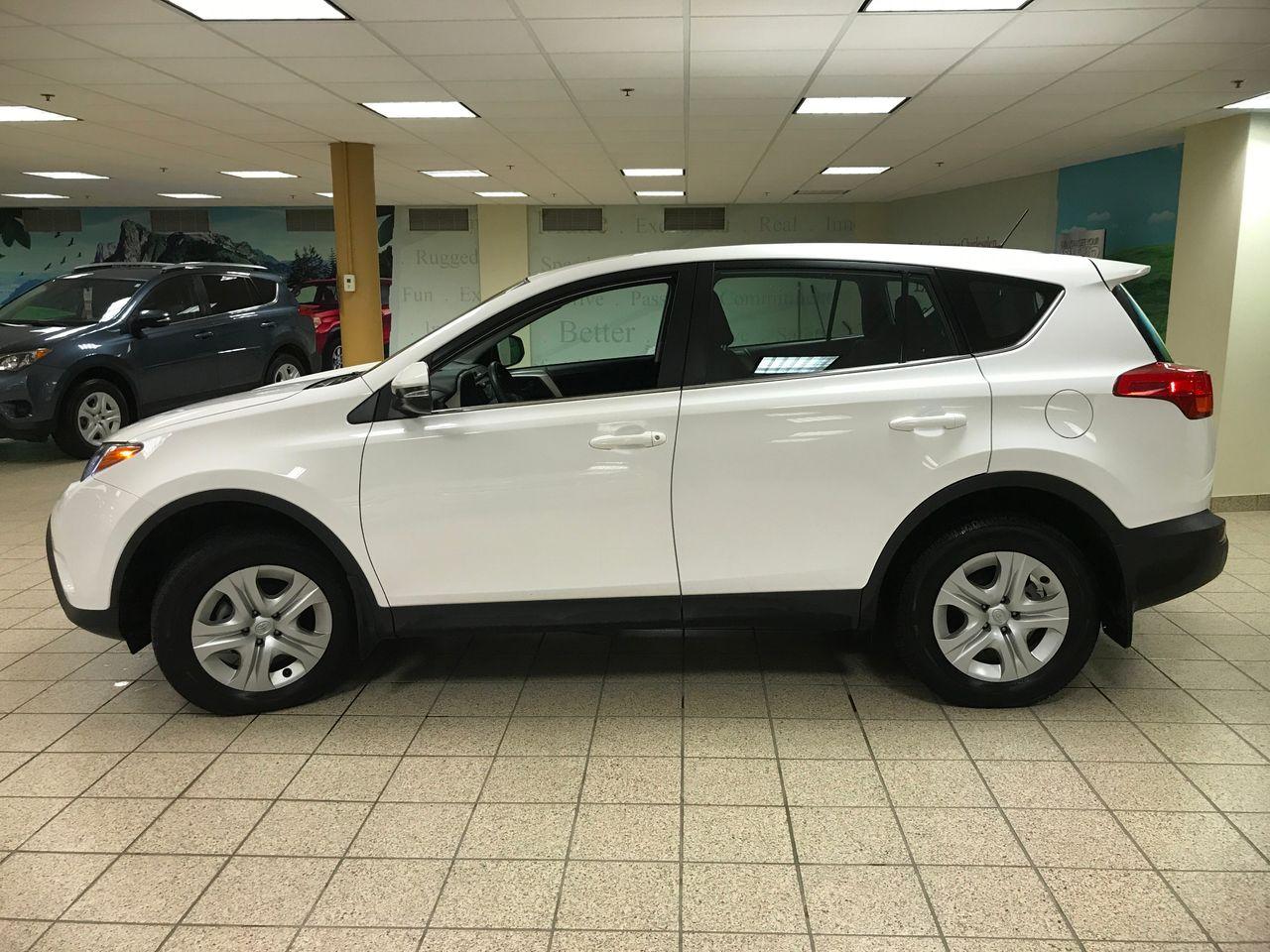 2014 Toyota RAV4 LE-2