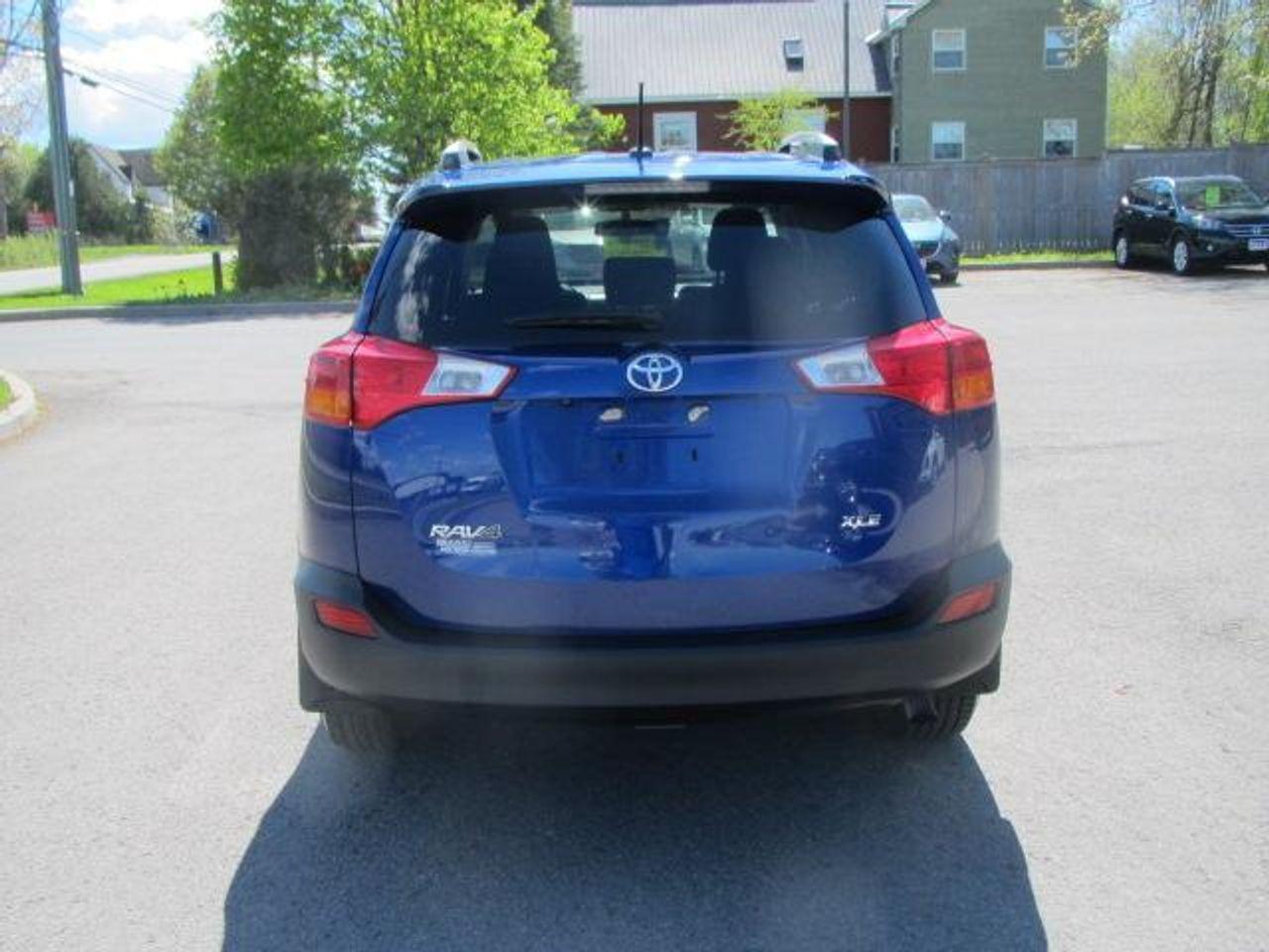 2014 Toyota RAV4 XLE-3