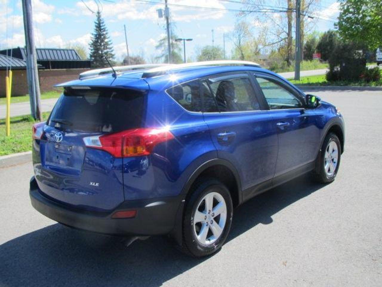 2014 Toyota RAV4 XLE-4