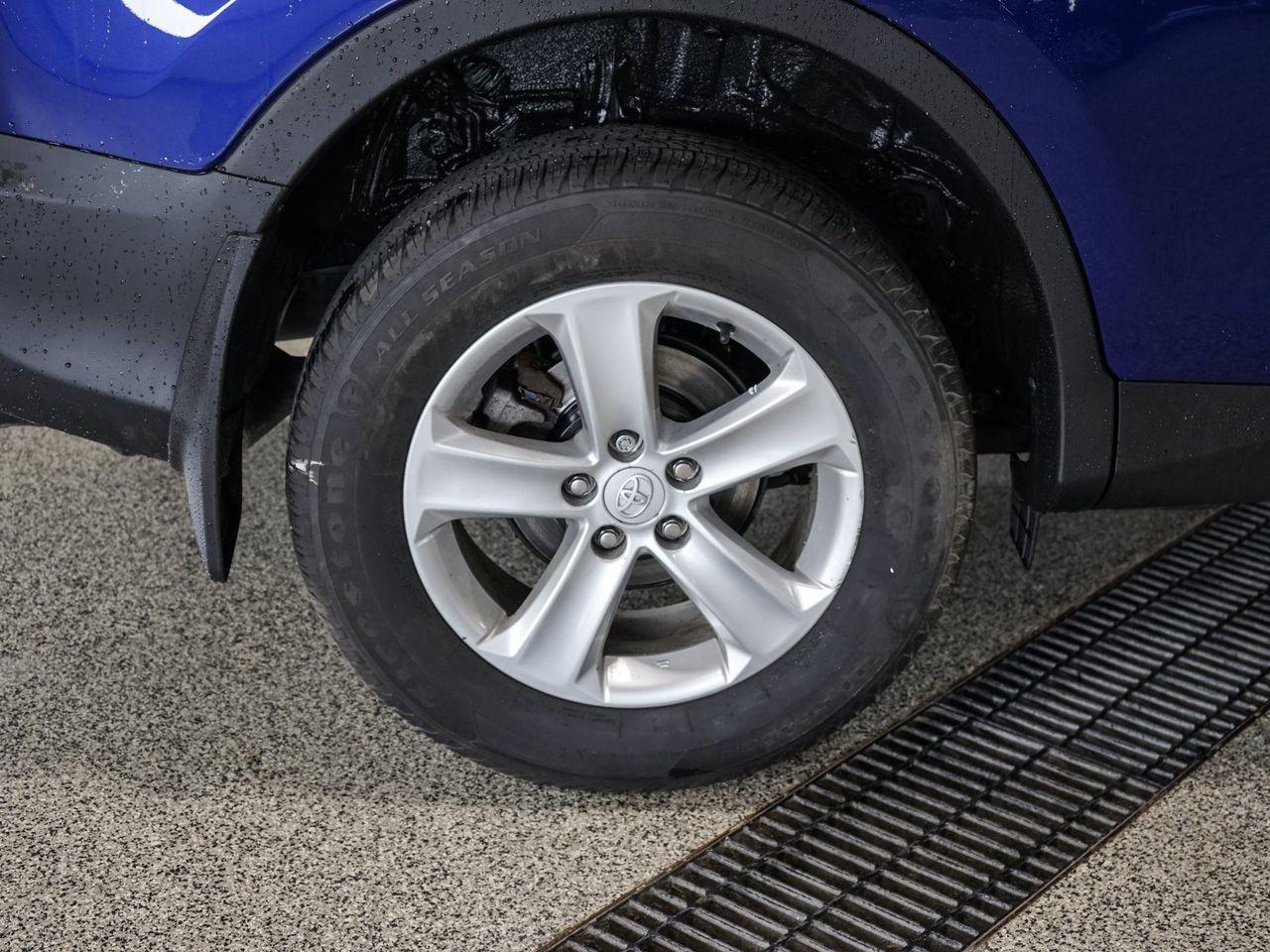 2014 Toyota RAV4 XLE-4
