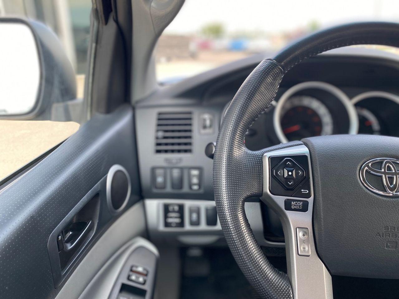2014 Toyota Tacoma V6-3