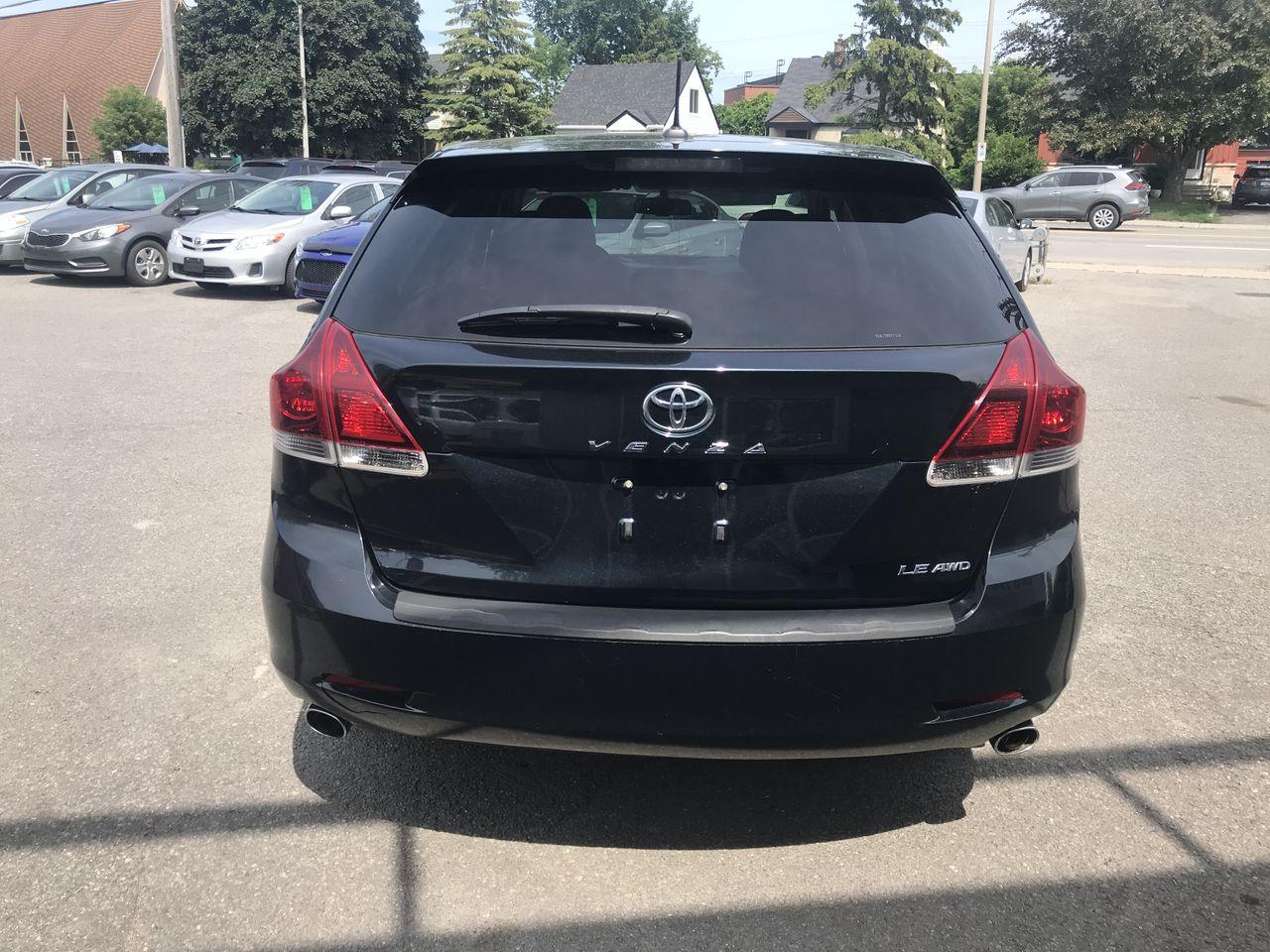 2014 Toyota Venza XLE-2