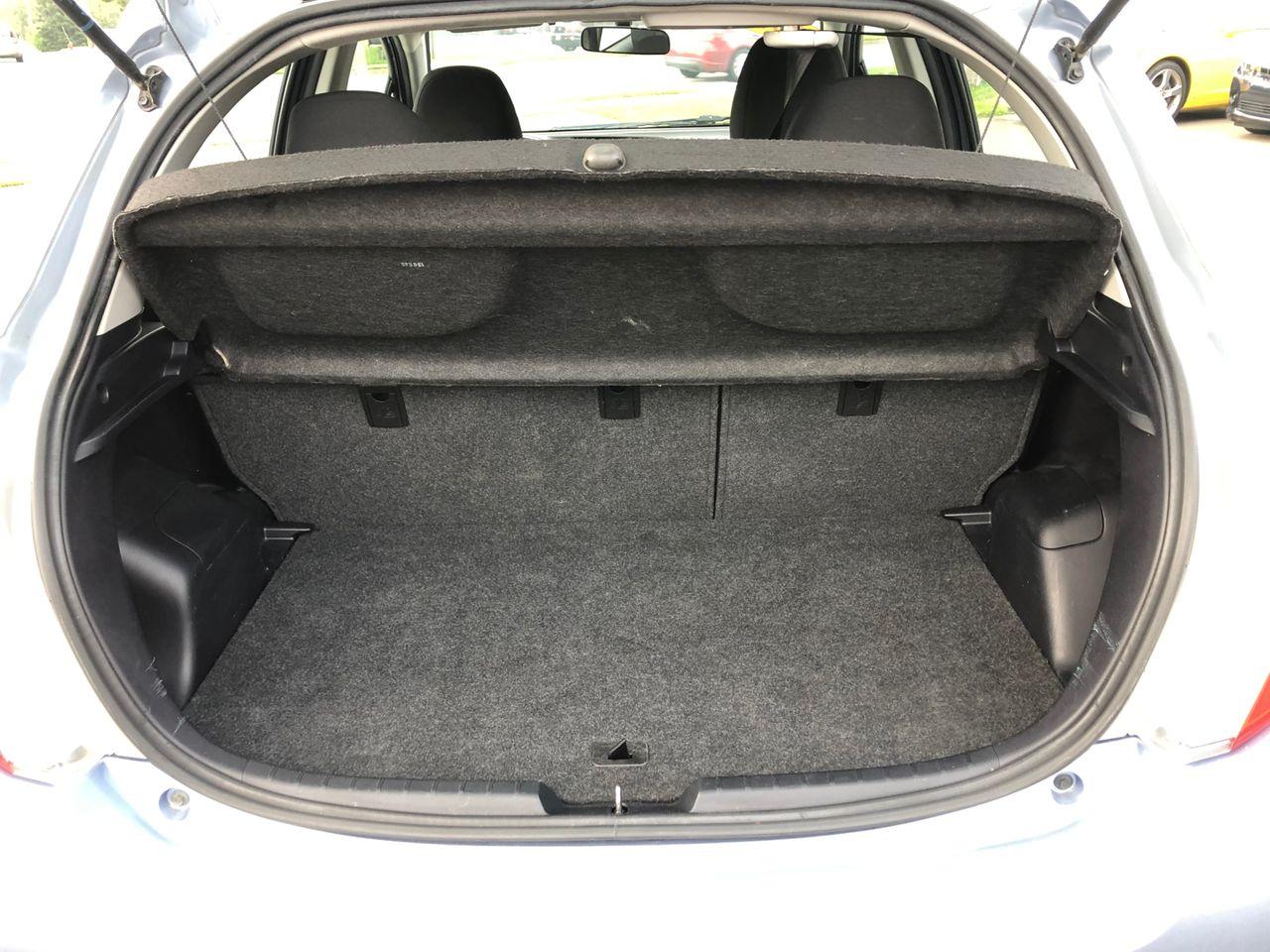 2014 Toyota Yaris LE-4