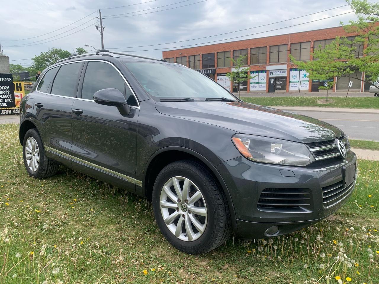 2014 Volkswagen Touareg -2