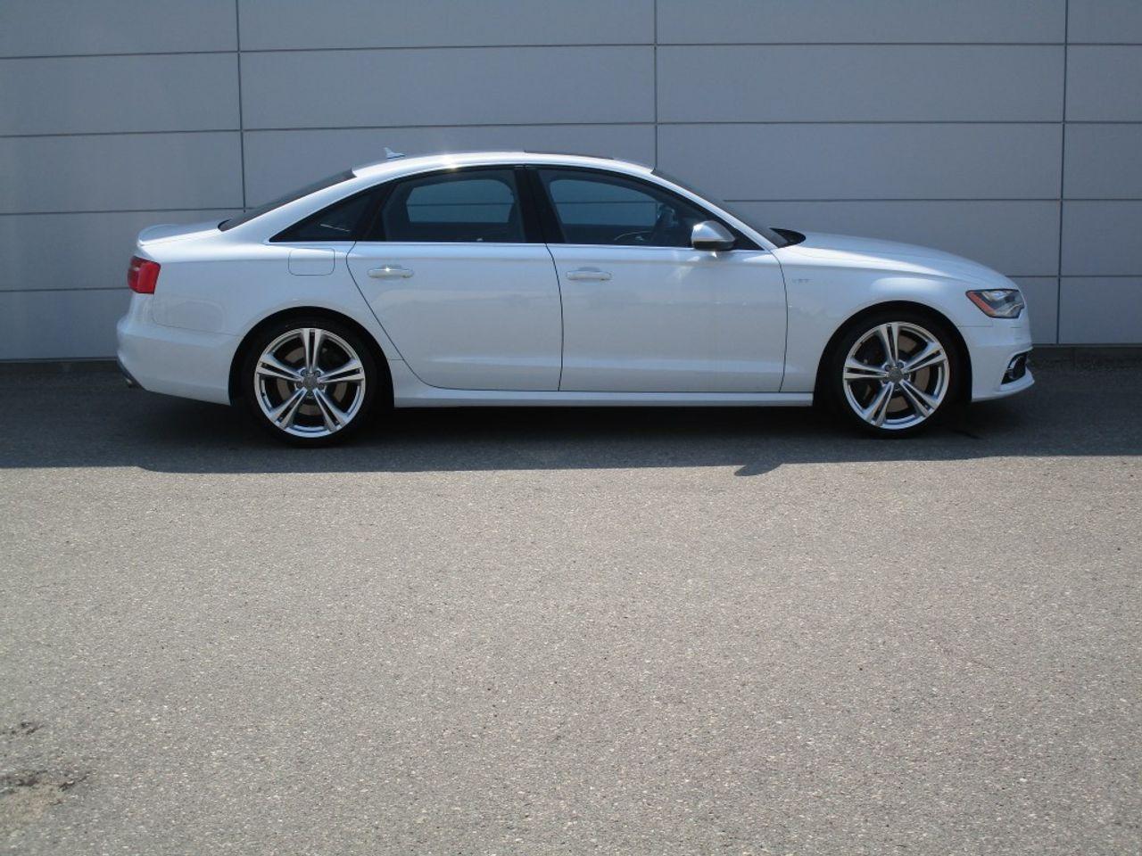 2015 Audi S6 -1