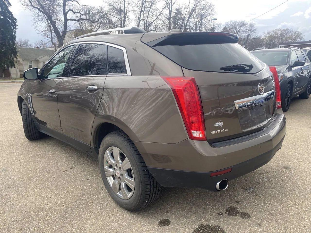 2015 Cadillac SRX Luxury-2