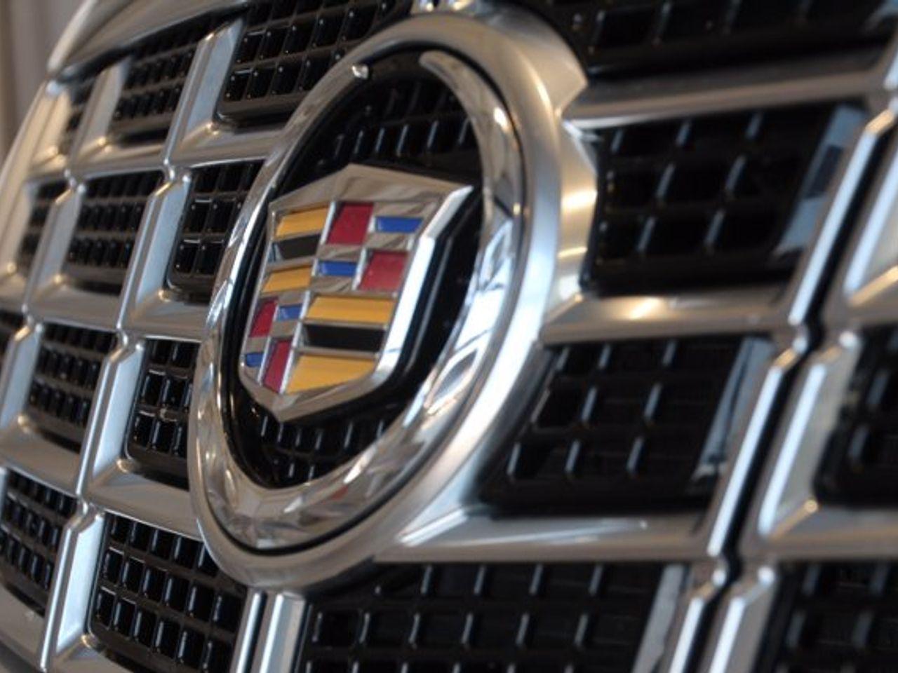 2015 Cadillac XTS Luxury-2