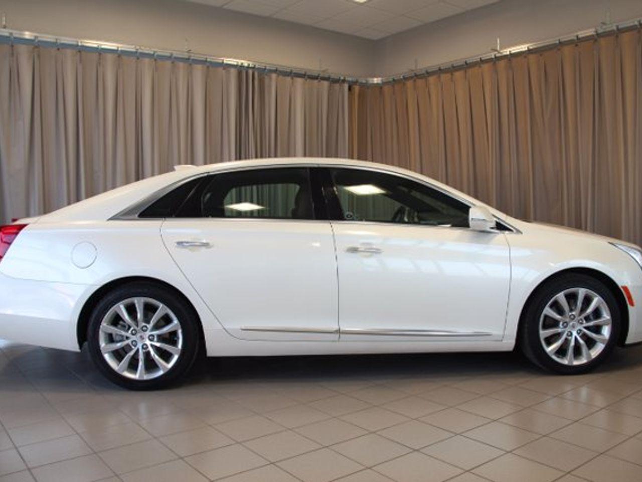 2015 Cadillac XTS Luxury-4