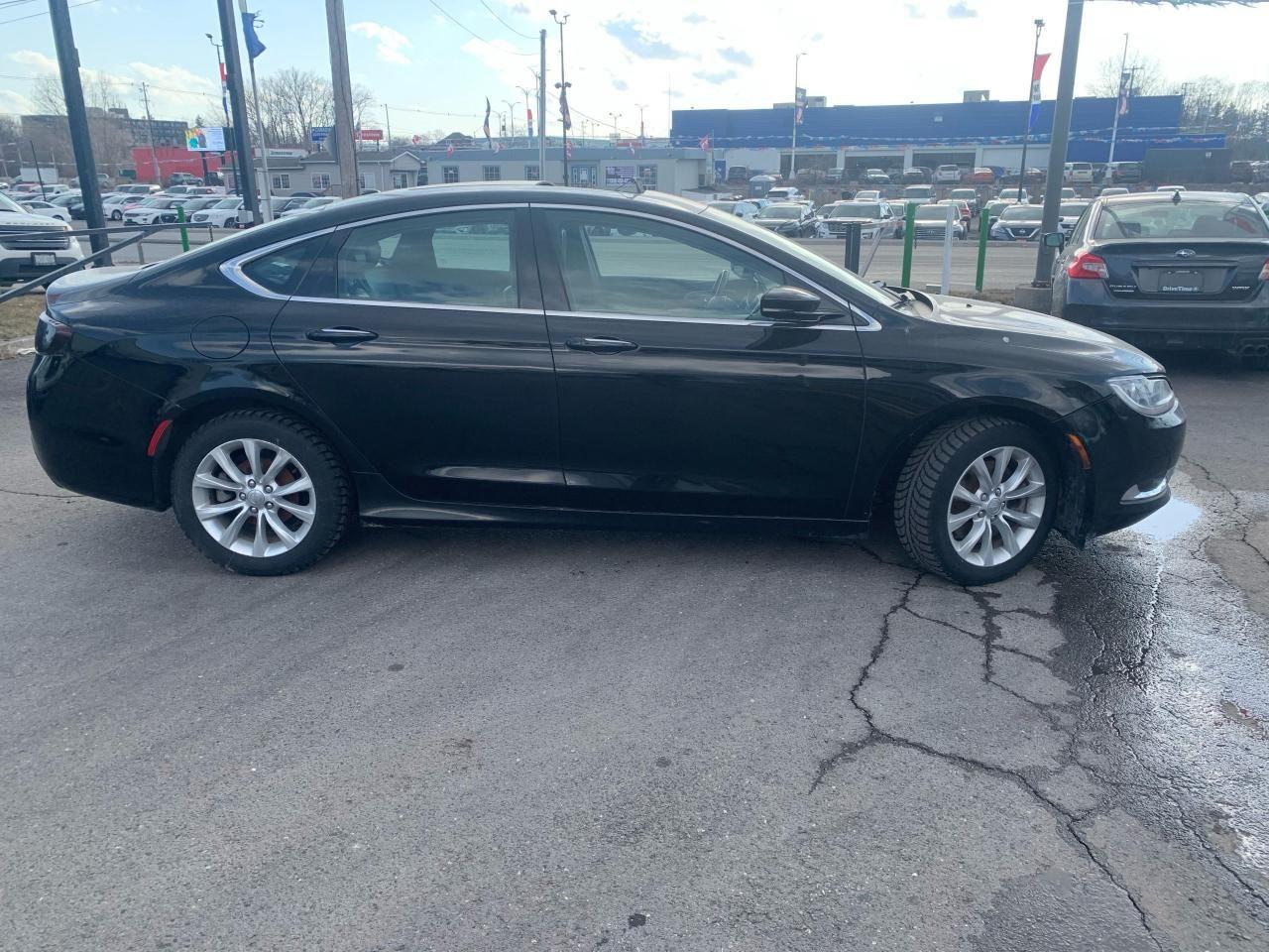 2015 Chrysler 200 C-3