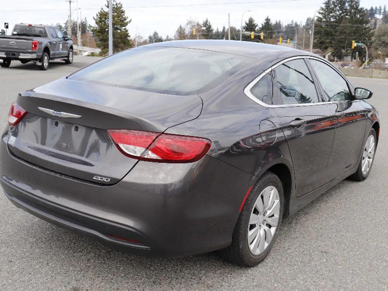 2015 Chrysler 200 LX-3